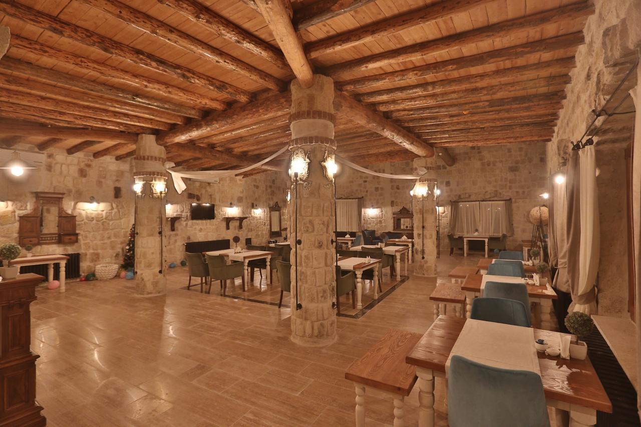 Acropolis Cave Suite Юргюп Екстериор снимка