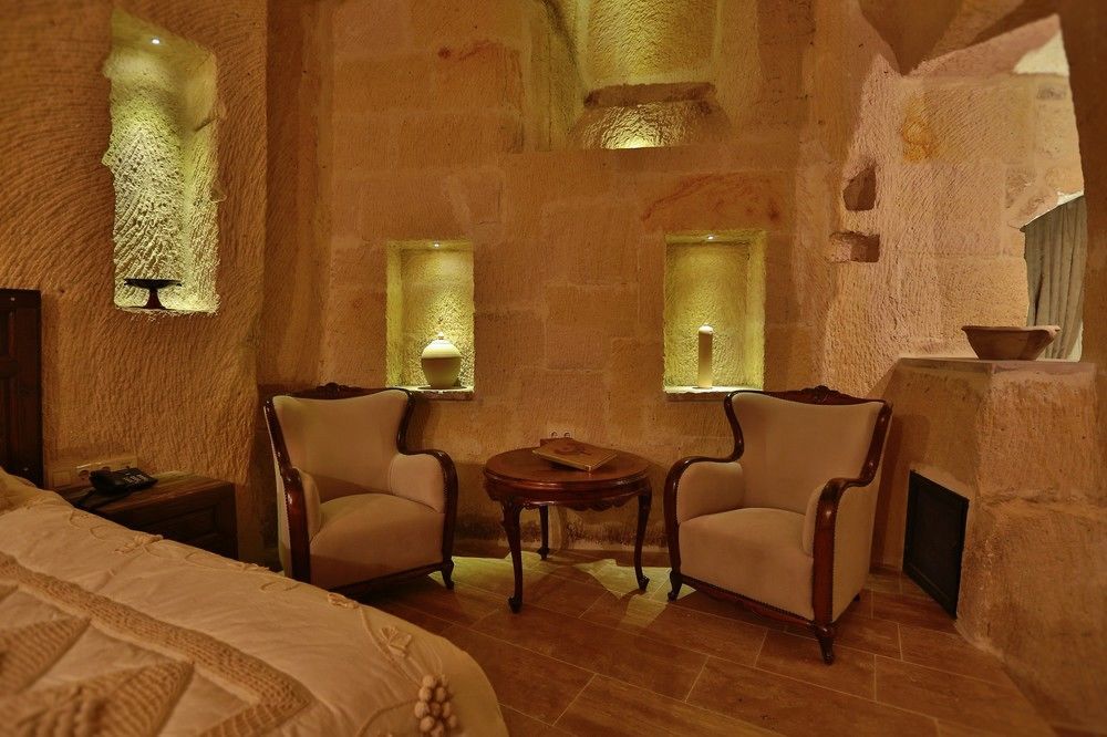 Acropolis Cave Suite Юргюп Екстериор снимка