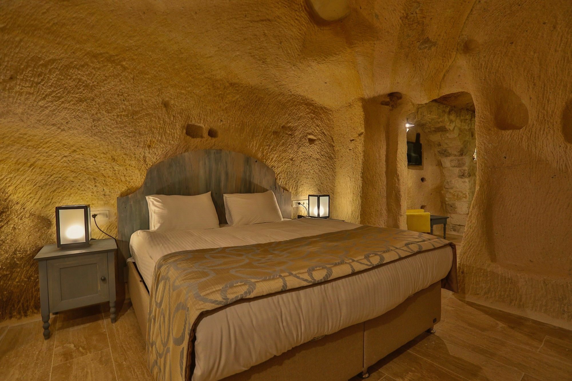 Acropolis Cave Suite Юргюп Екстериор снимка